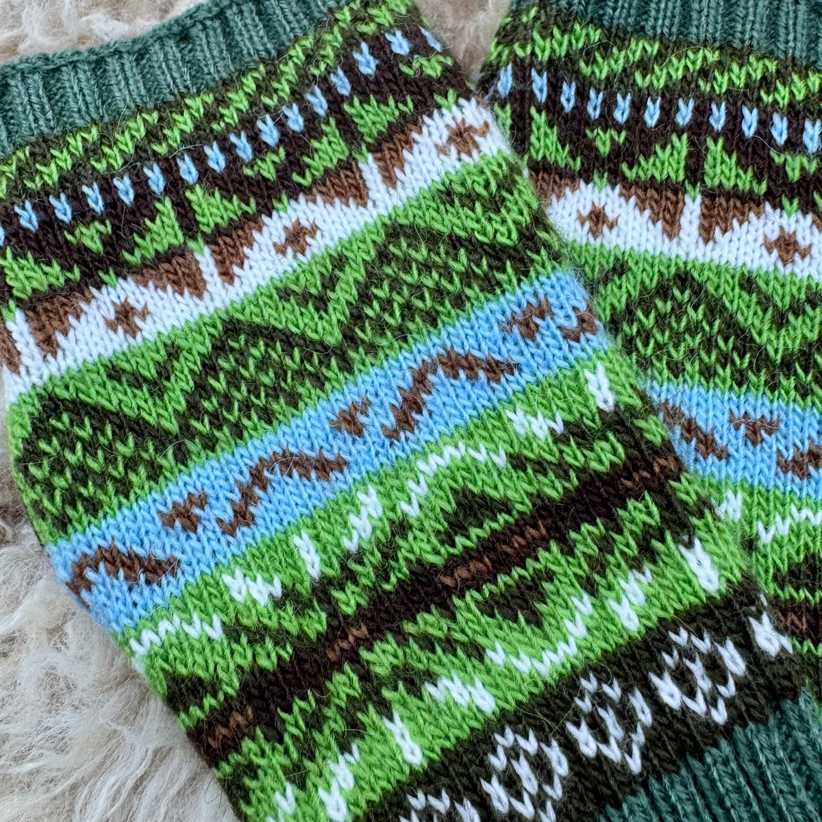 Alpaca Blend Fair Isle Fingerless Gloves- Green