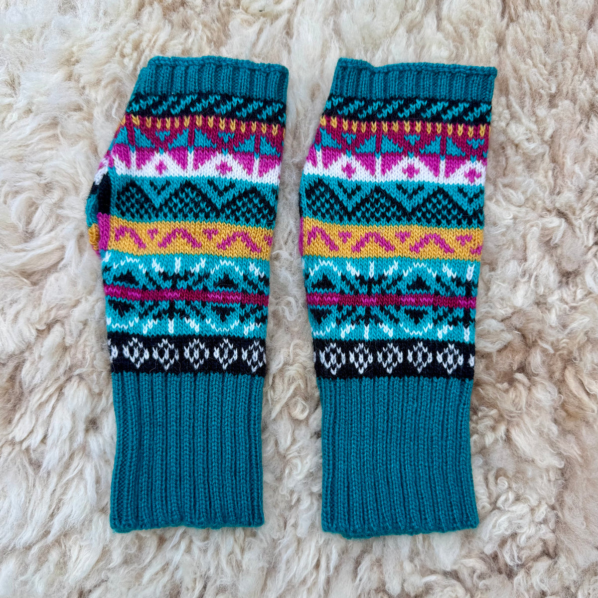 Alpaca Blend Fair Isle Fingerless Gloves- Green