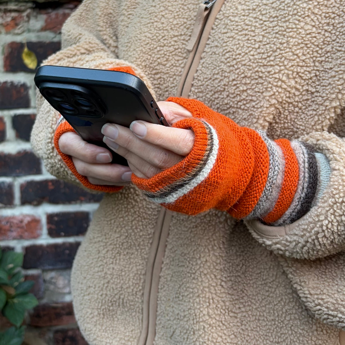 Terracotta Baby Alpaca Fingerless Gloves | 100% Baby Alpaca