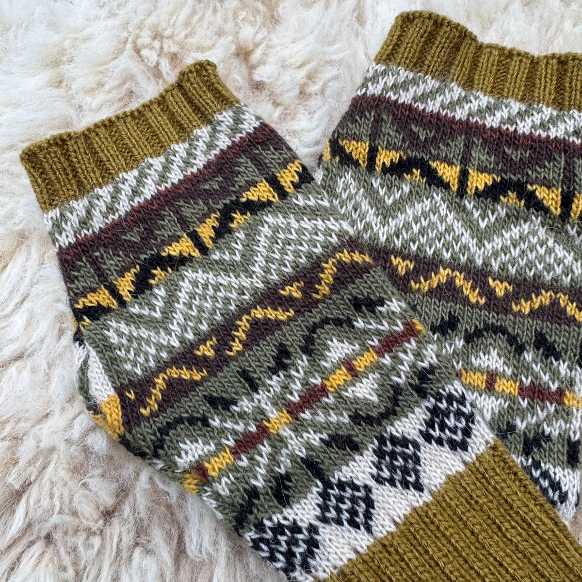 Alpaca Blend Fair Isle Fingerless Gloves- Green