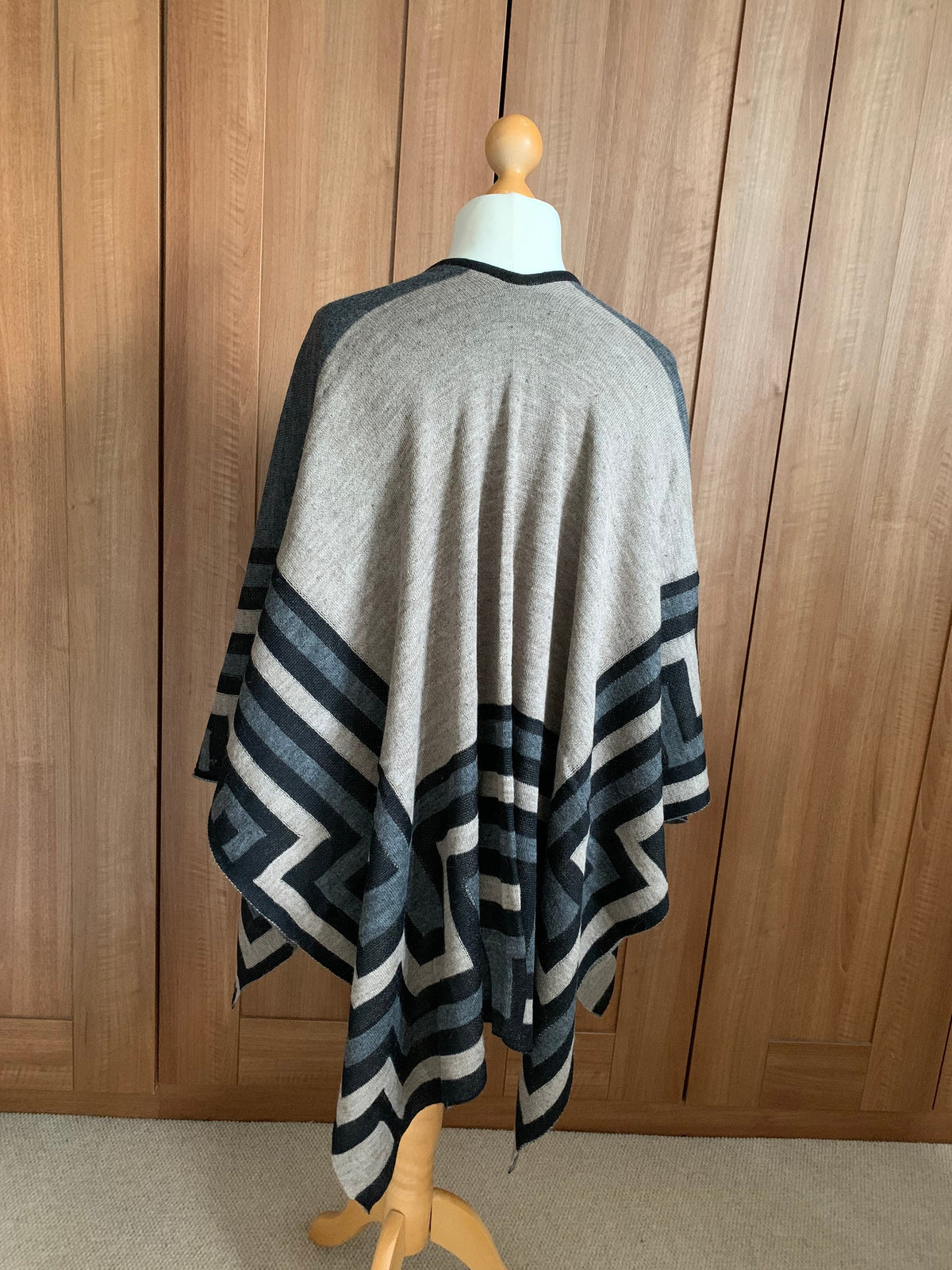 Grey & Beige Geometric Baby Alpaca Ruana Wrap, photo 4