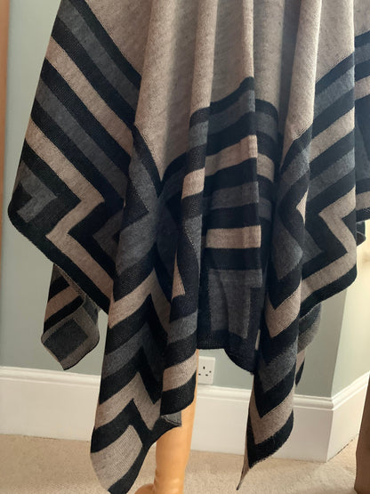 Grey & Beige Geometric Baby Alpaca Ruana Wrap, photo 8