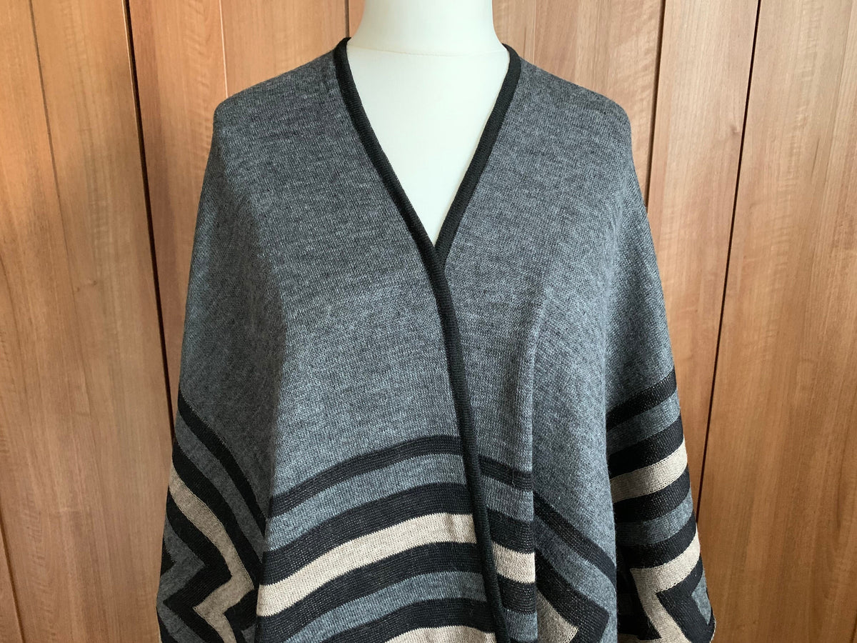 Grey & Beige Geometric Baby Alpaca Ruana Wrap, photo 5