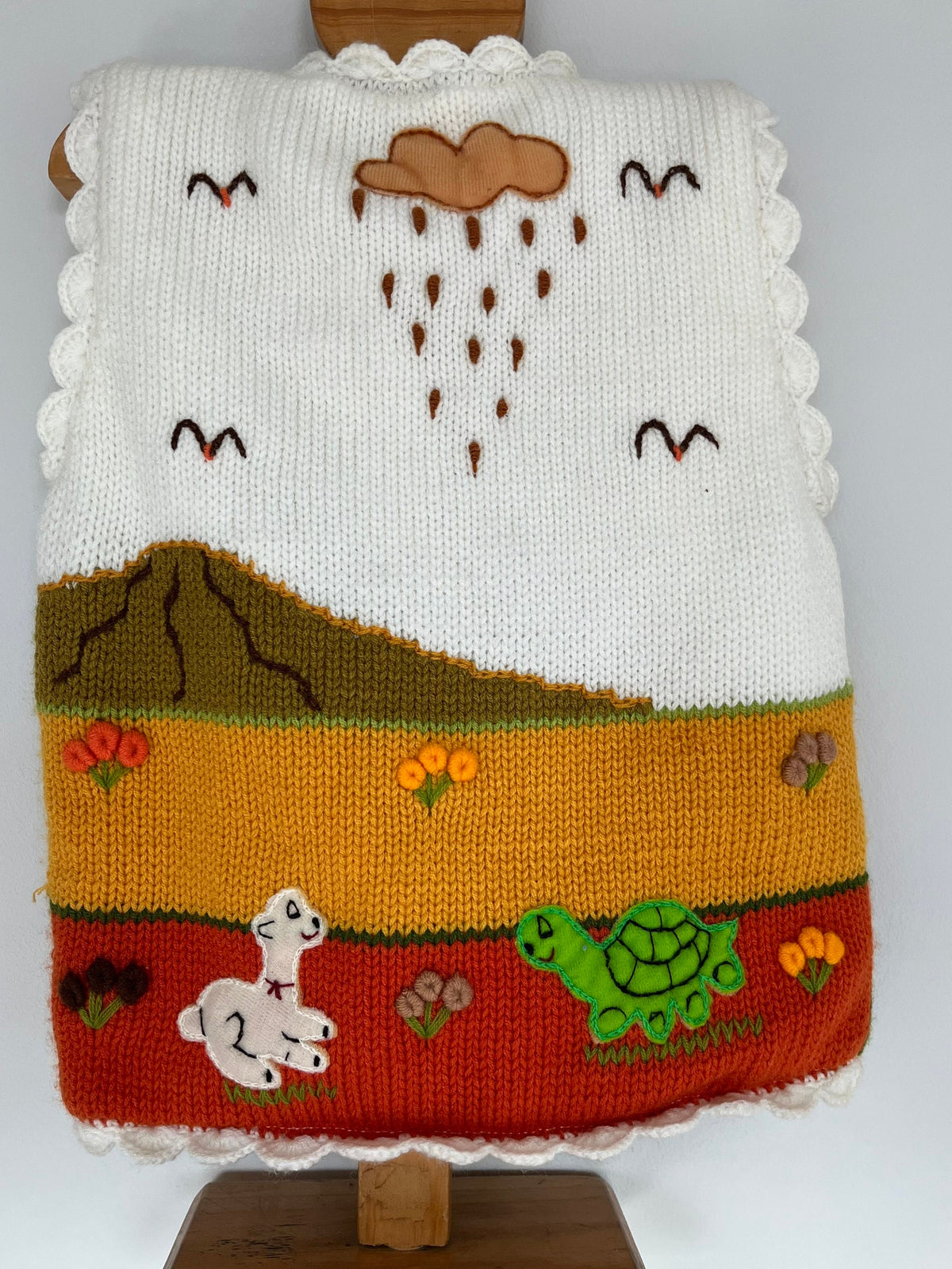Cream Farm Scene Hand-Embroidered Kids Waistcoat, photo 2
