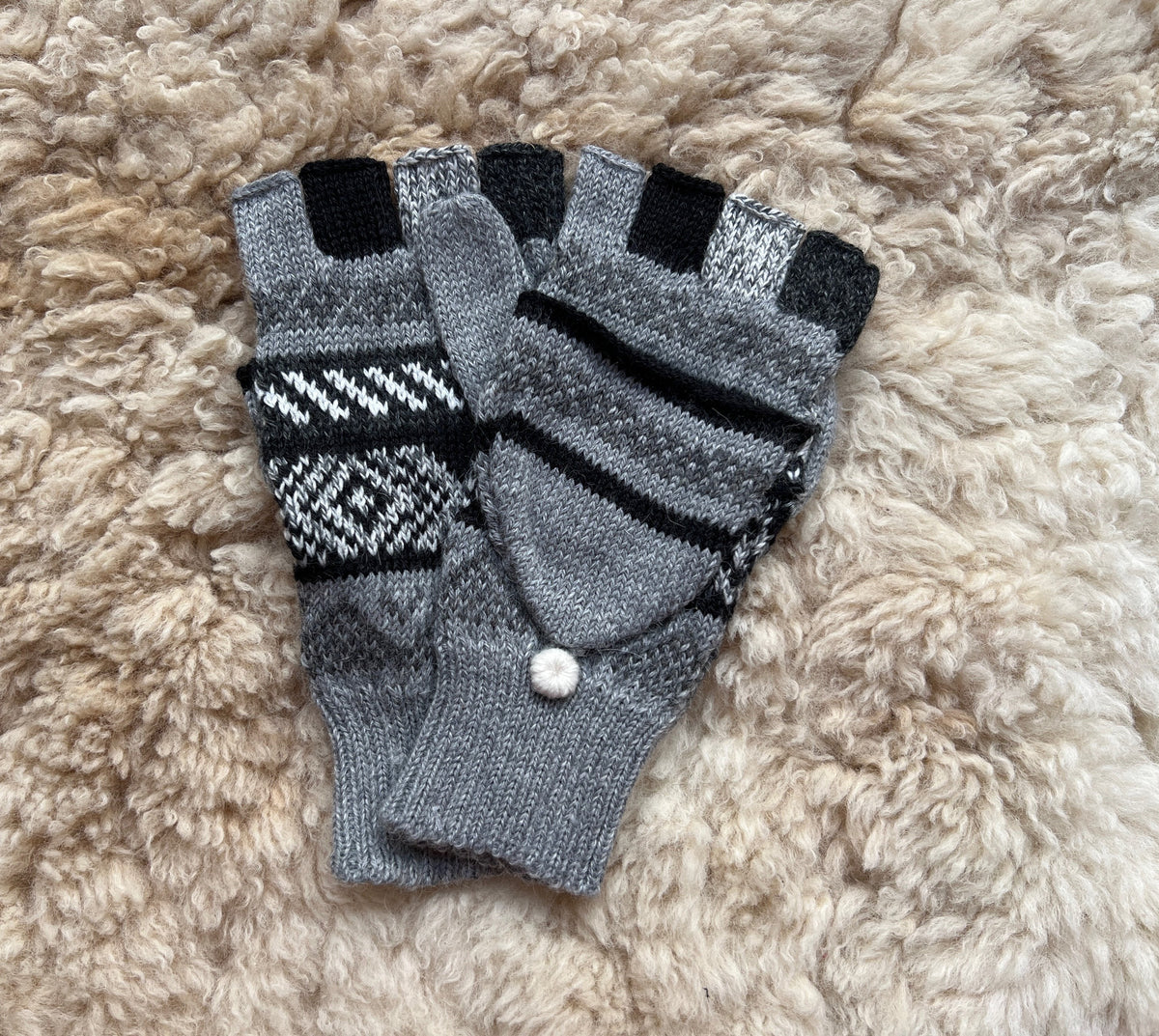 Black & Grey Fair Isle Convertible Alpaca Mittens, photo 3