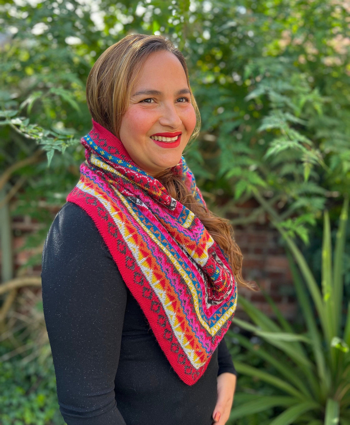 Red & Pink Fair Isle Alpaca Blend Snood Shawl, photo 4