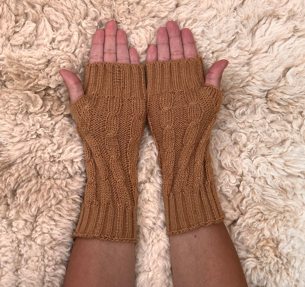 Caramel Cable Knit Alpaca Fingerless Gloves, photo 5