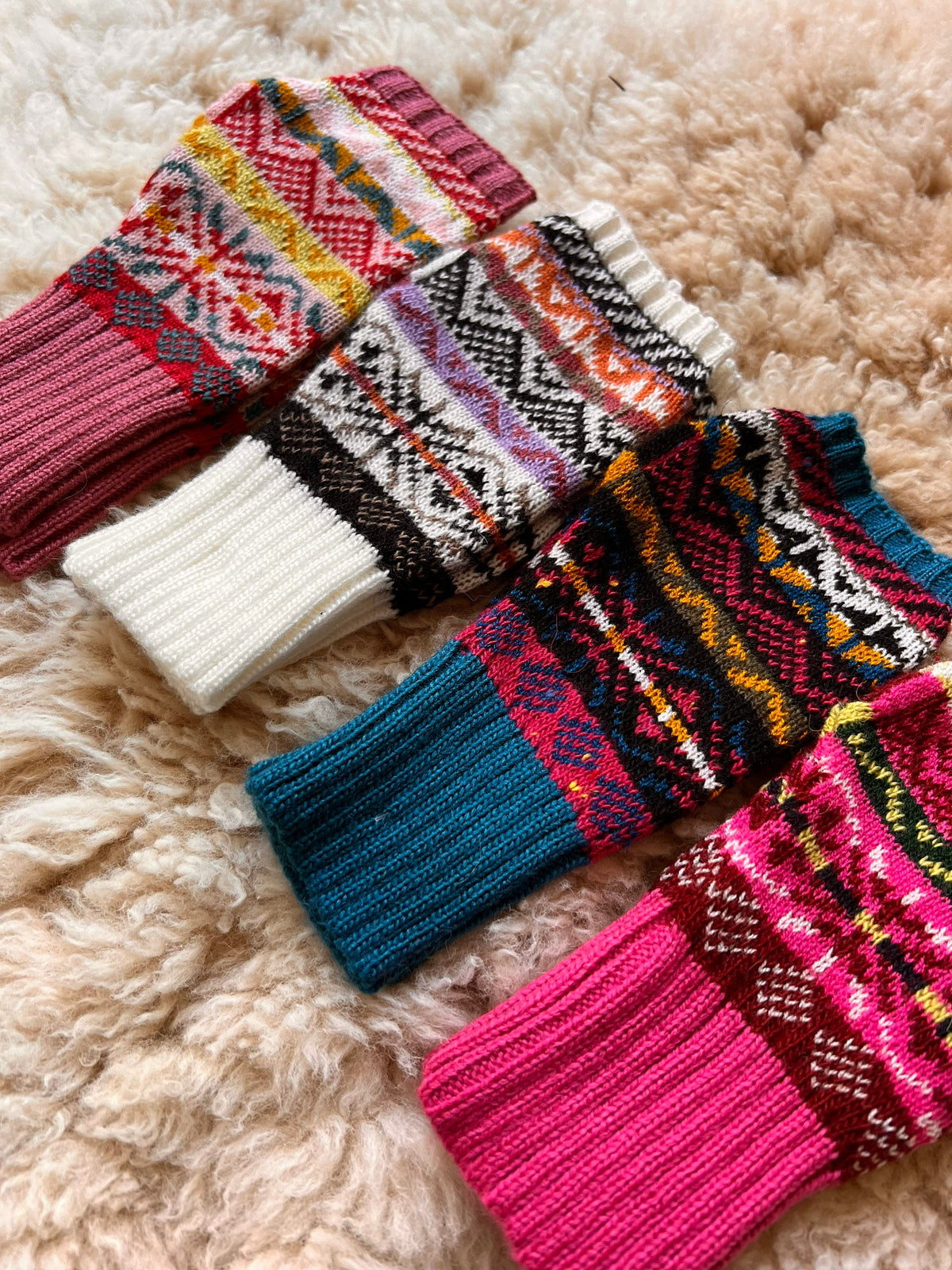[hidden] Pink & Cream Fair Isle Long-Cuff Alpaca Fingerless Gloves