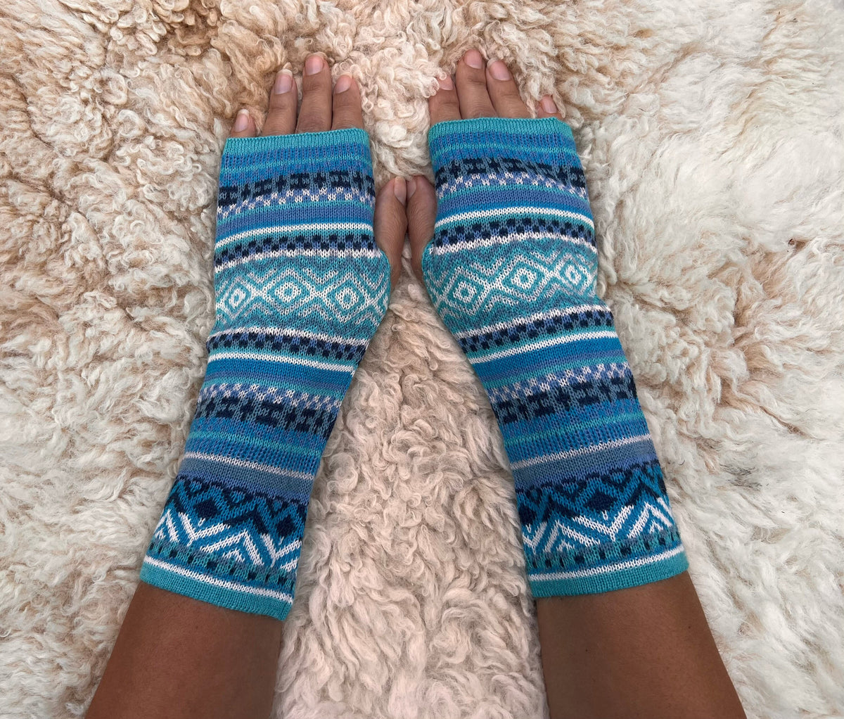 Aqua & Teal Fair Isle Baby Alpaca Fingerless Gloves, photo 4