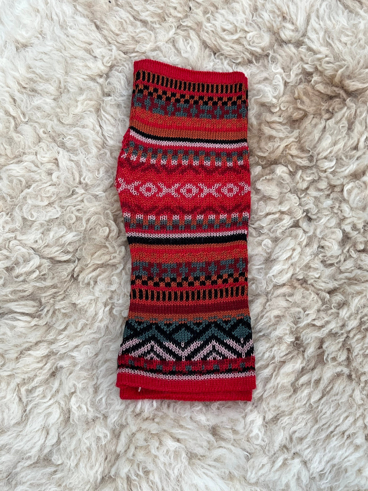 Scarlet Red Fair Isle Baby Alpaca Fingerless Gloves, photo 4