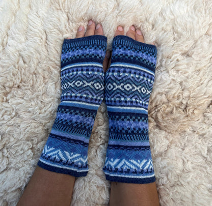 Periwinkle & Navy Fair Isle Baby Alpaca Fingerless Gloves, photo 7