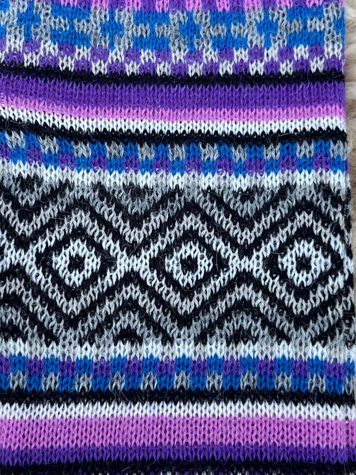 Lilac & Black Fair Isle Baby Alpaca Fingerless Gloves, photo 5