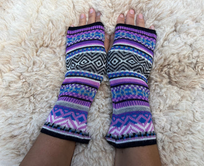 Lilac & Black Fair Isle Baby Alpaca Fingerless Gloves, photo 6