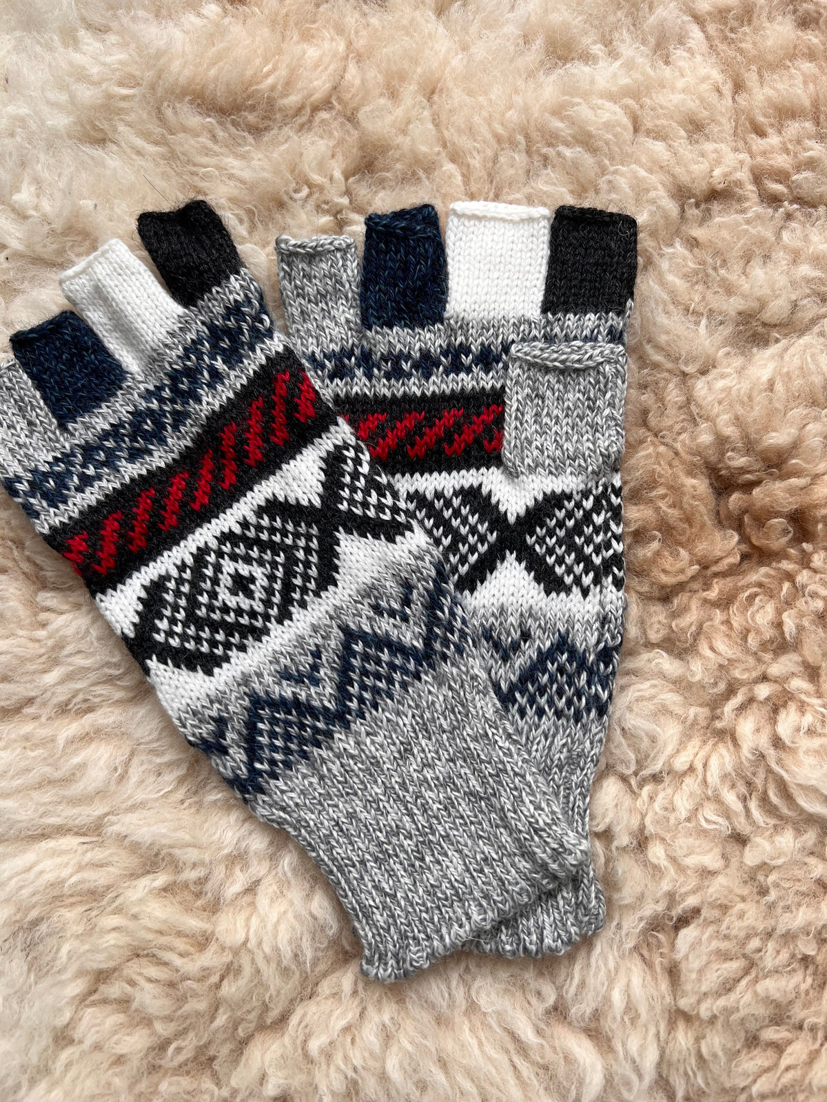 Navy & Plum Andean Fair Isle Half-Finger Alpaca Gloves, photo 2