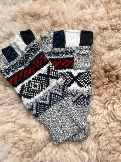 Navy & Plum Andean Fair Isle Half-Finger Alpaca Gloves, photo 2
