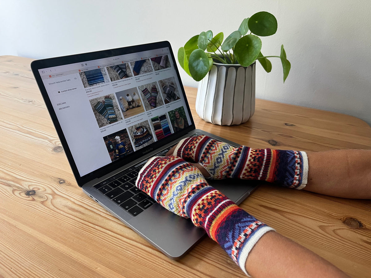 [hidden] Red & Royal Blue Fair Isle Baby Alpaca Fingerless Gloves, photo 2