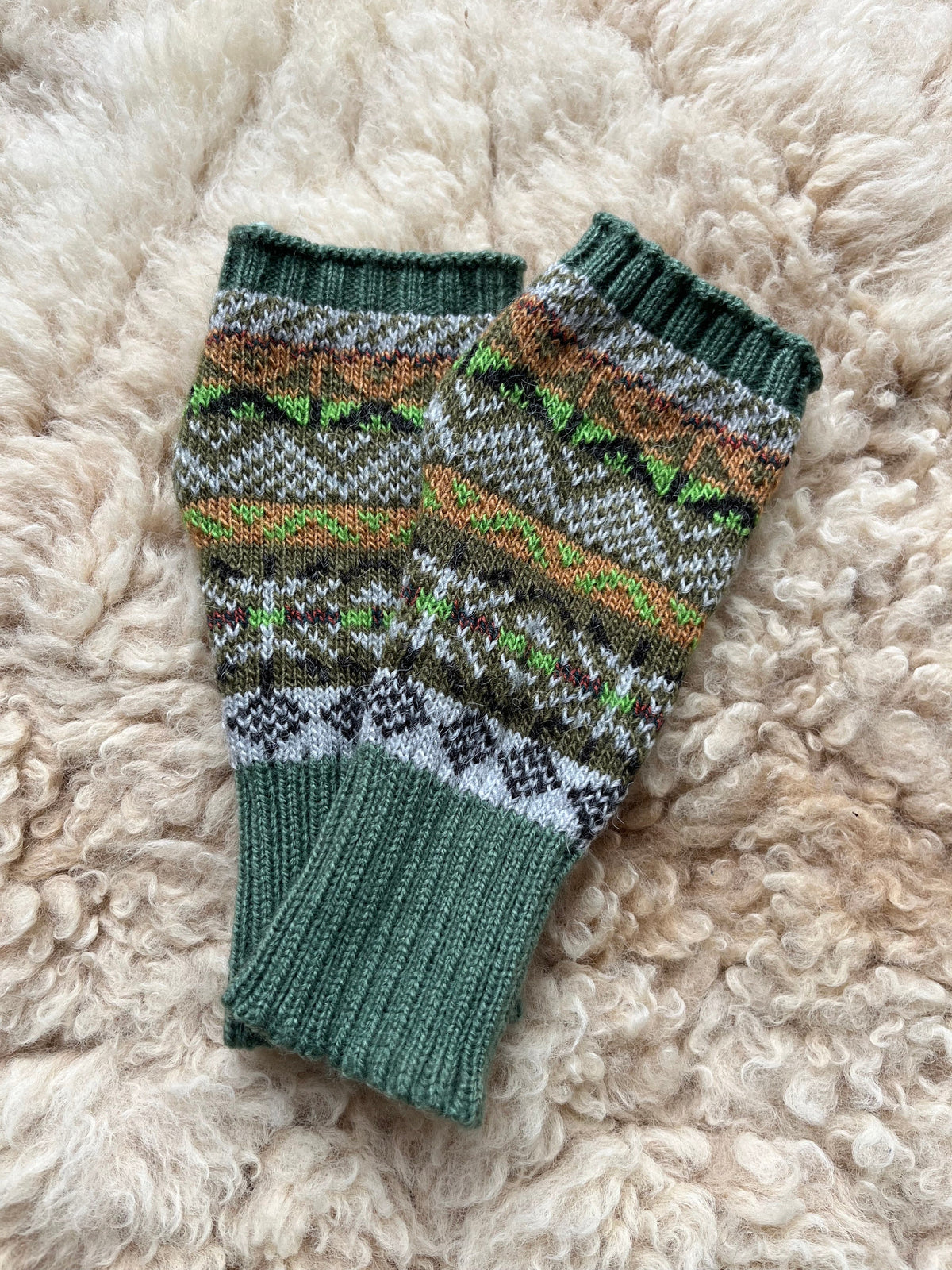 [hidden] Sage Green Fair Isle Alpaca Fingerless Gloves, photo 4