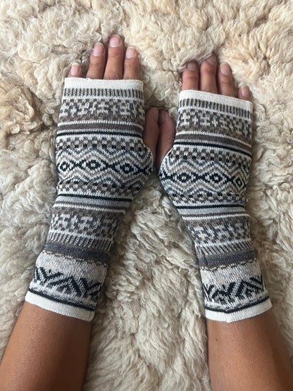 Grey & Taupe Fair Isle Baby Alpaca Fingerless Gloves, photo 2