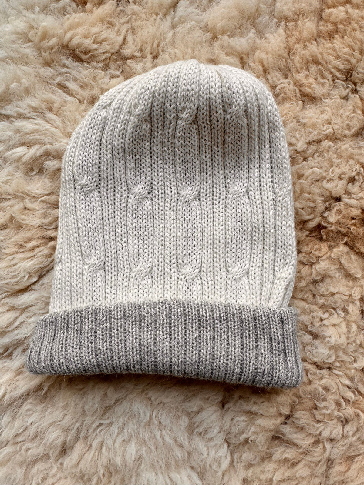 White & Grey Reversible Cable Knit Alpaca Beanie