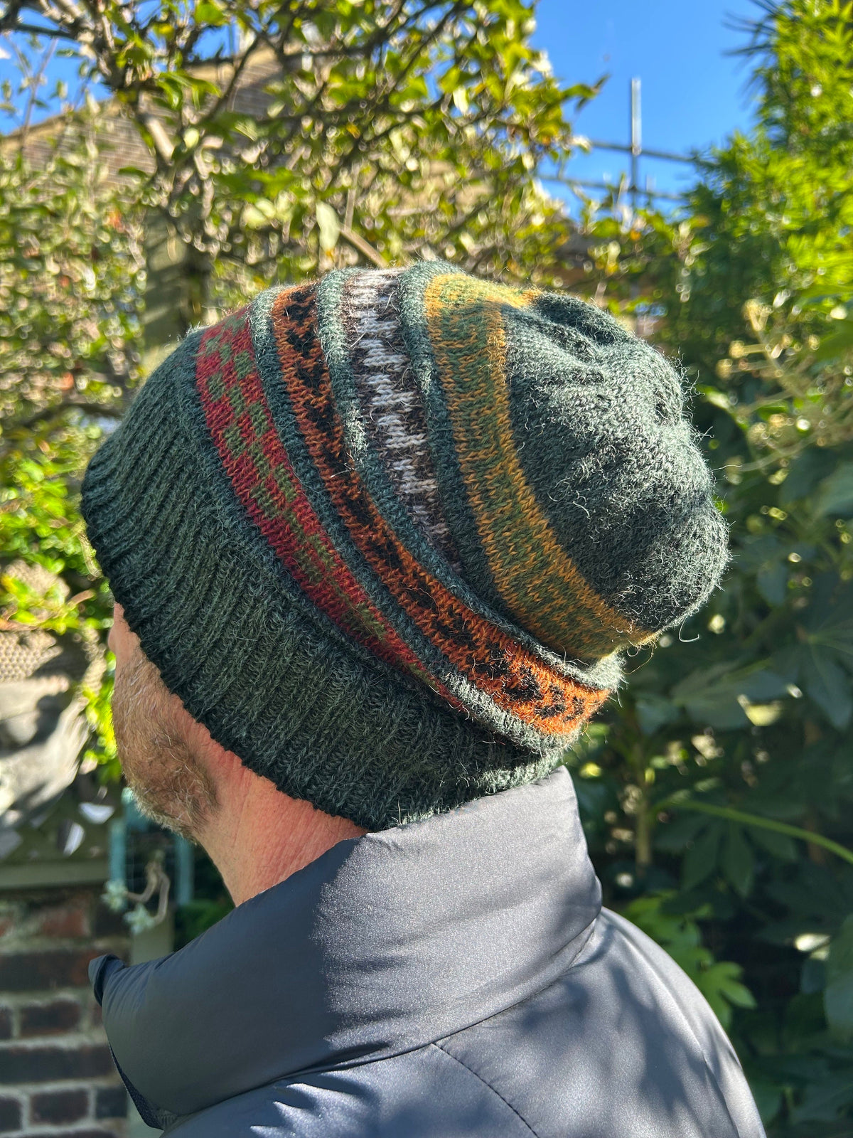 Green & Black Reversible Geometric Alpaca Slouch Beanie, photo 4