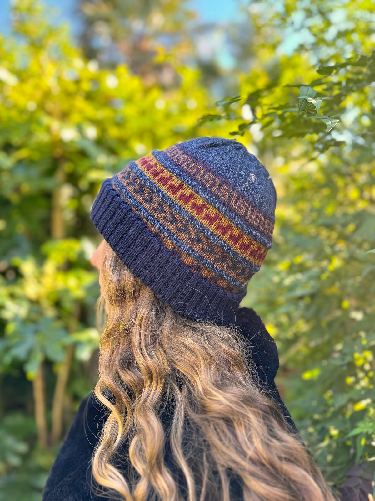 Blue & Navy Reversible Geometric Alpaca Slouch Beanie, photo 2