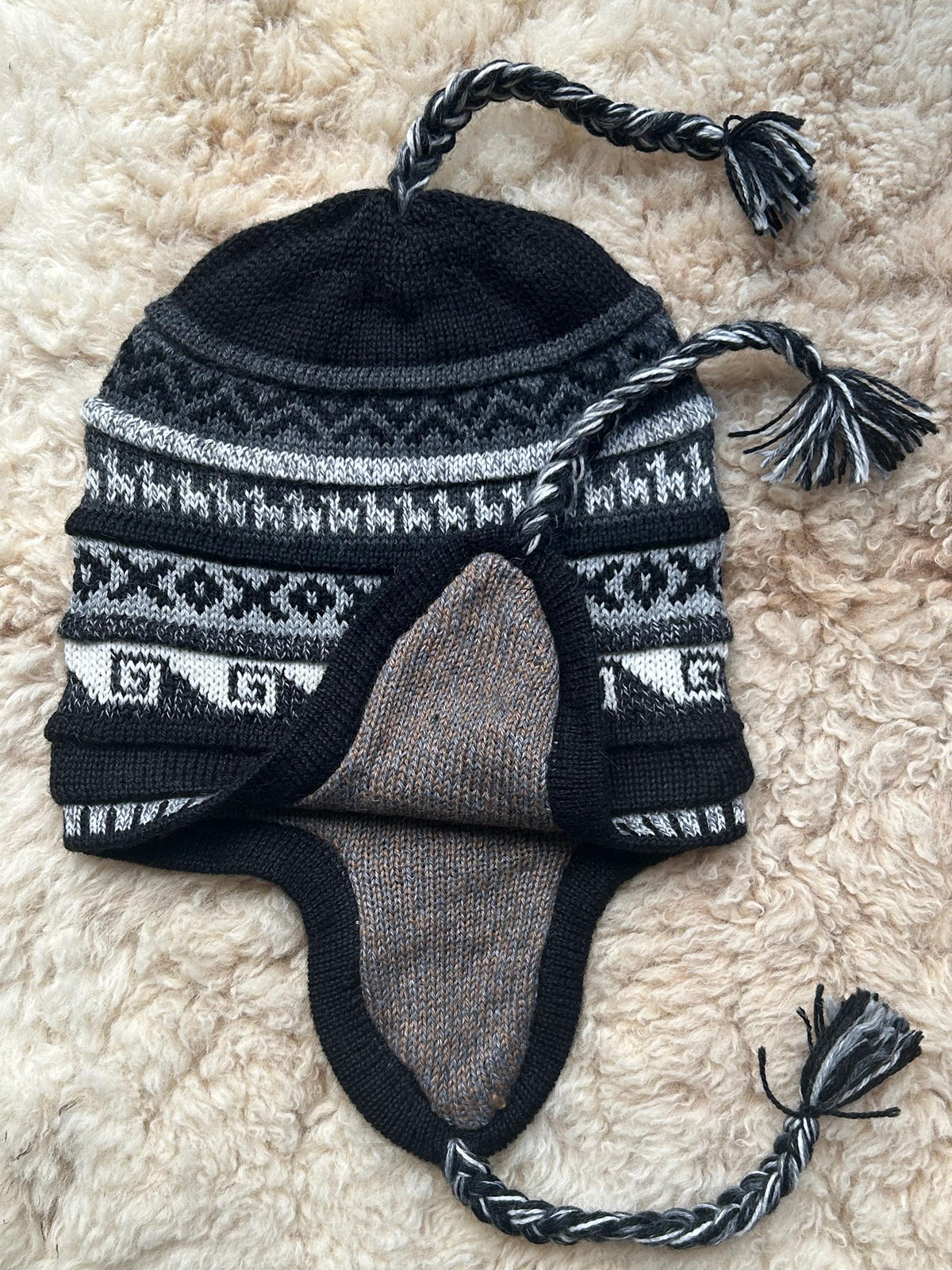 Reversible Alpaca Chullo Hat - Black & Burgundy Tones, photo 2