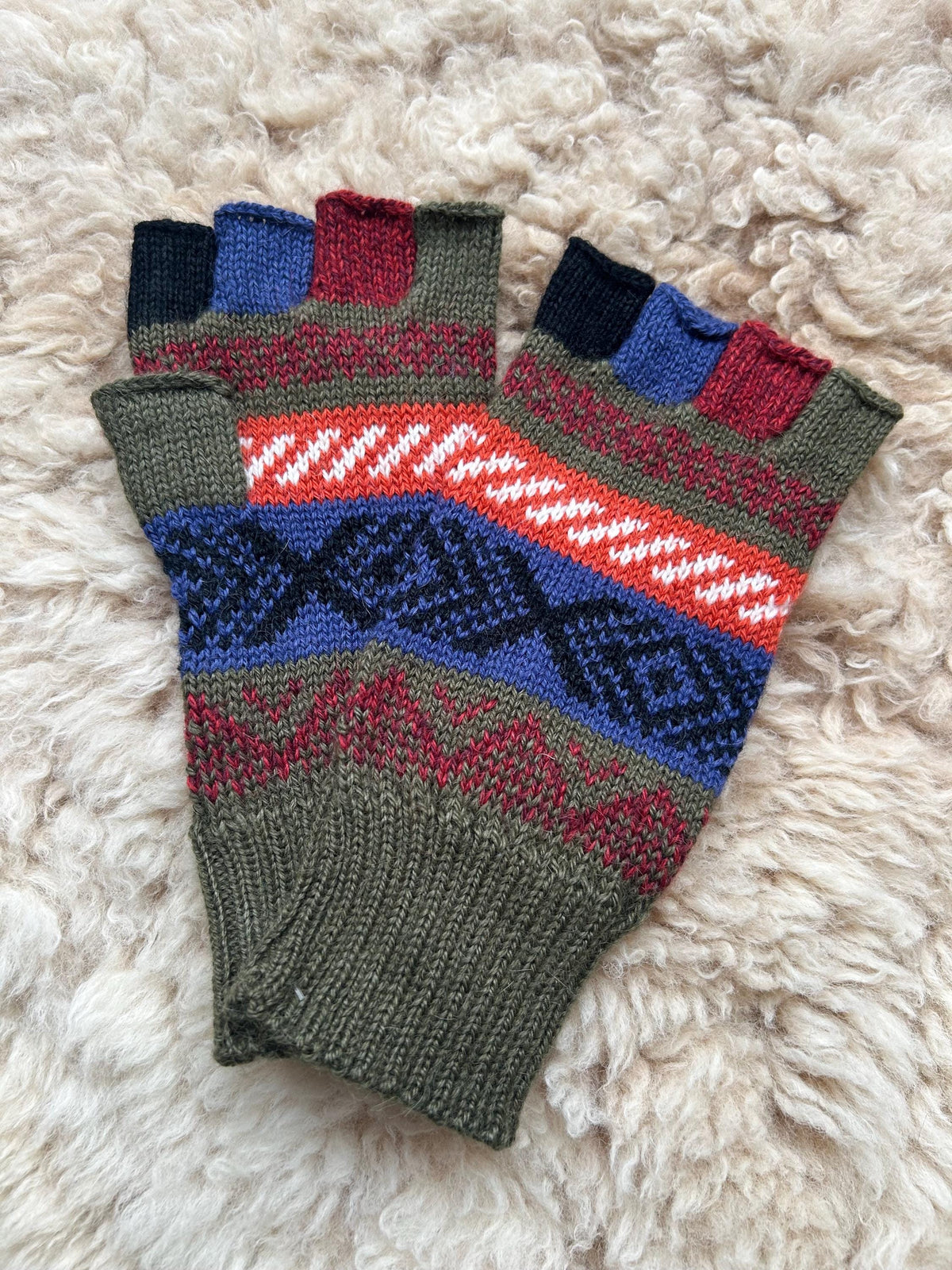 Multicolour Andean Fair Isle Alpaca Fingerless Gloves, photo 5