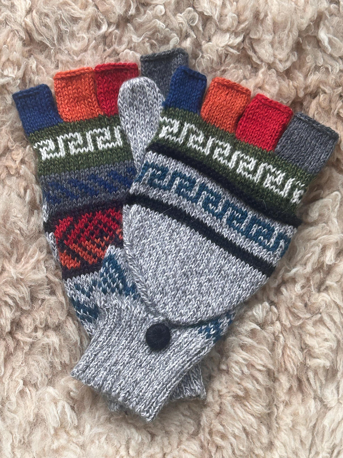 Blues & Greys Fair Isle Convertible Alpaca Mittens, photo 6