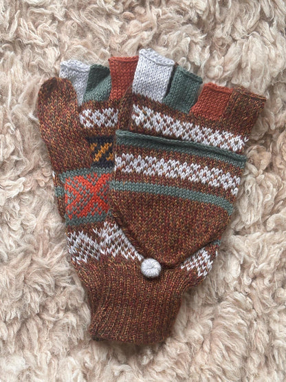 Navy & Raspberry Greek Key Convertible Alpaca Mittens, photo 6