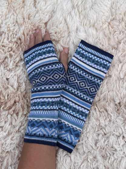 Navy & Powder Blue Fair Isle Baby Alpaca Fingerless Gloves, photo 3