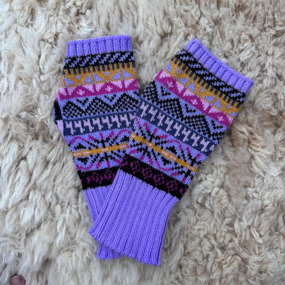 Alpaca Motif Fair Isle Fingerless Gloves, photo 10
