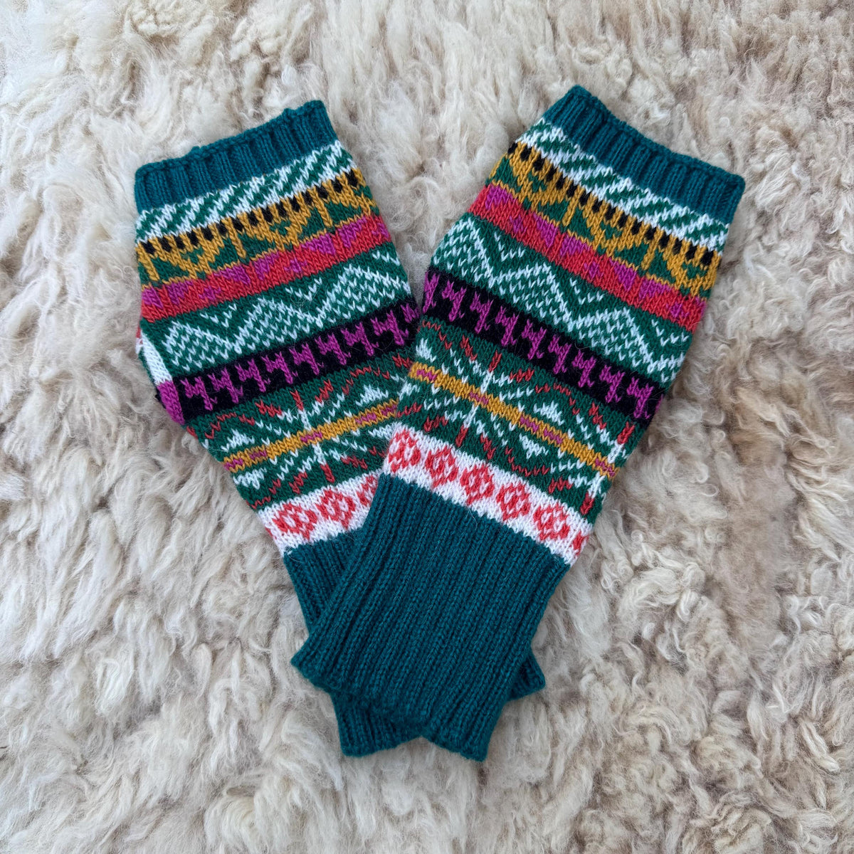 Alpaca Motif Fair Isle Fingerless Gloves, photo 3
