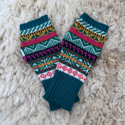 Alpaca Motif Fair Isle Fingerless Gloves, photo 3